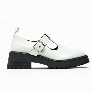 NWT Zara Flat Lug Sole Shoes White Size 7.5